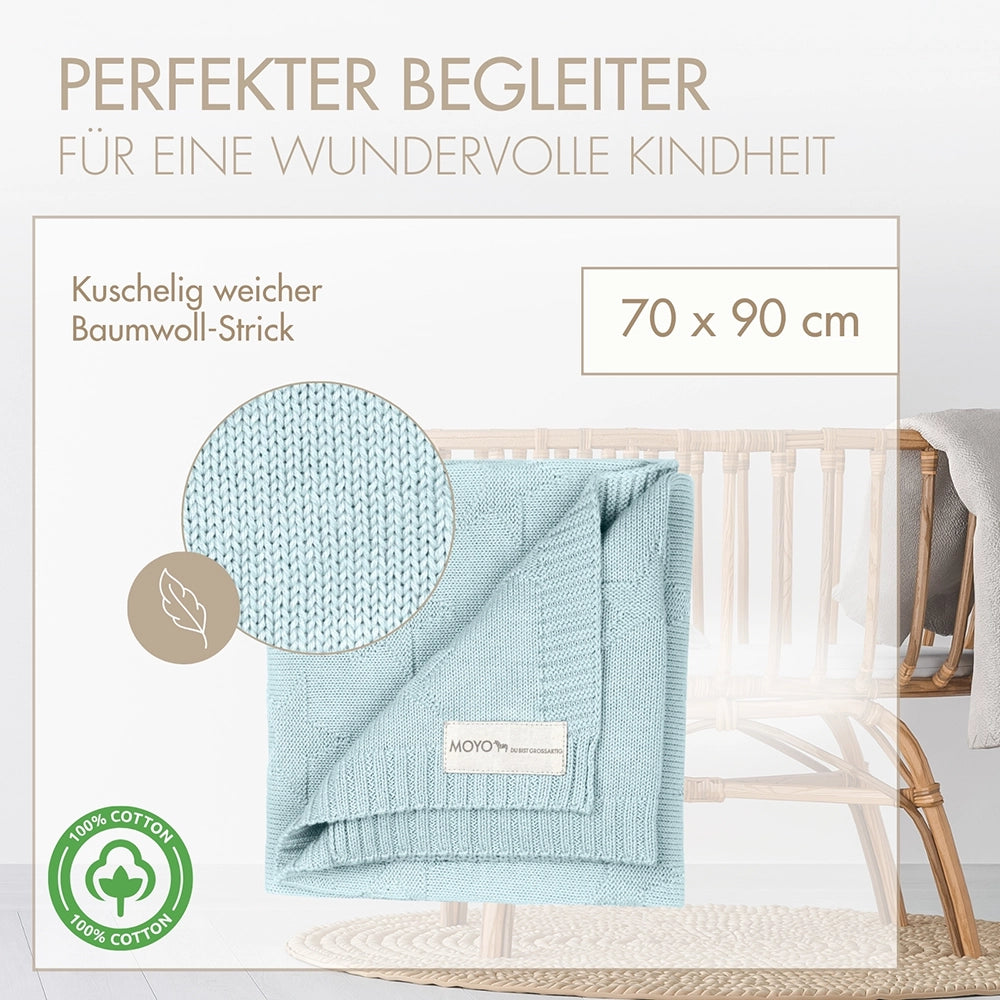 Knitted baby blanket with star pattern, fresh morning dew
